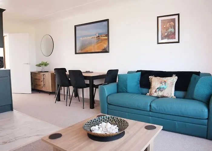 Ocean View Apartment, Beautiful Sea Views